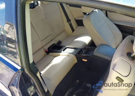 2011 BMW 328I xDrive z USA, uszkodzony, nr VIN WBAKF3C52BE566602